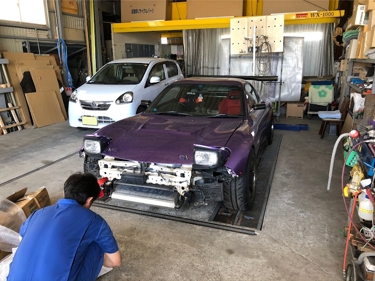 RX-7の綺麗にします・修理・修理中・雨宮・ナイトスポーツに関するカスタム事例の投稿画像1枚目