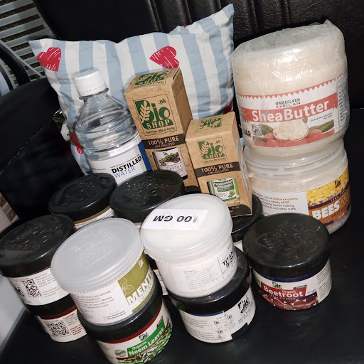 Review image 1 of 2