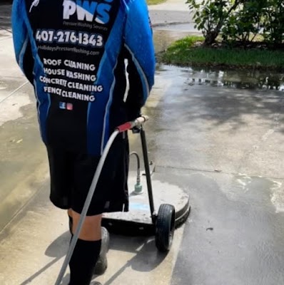 summer pressure washing service in Orlando, FL