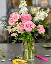 Raquel's Florist 8