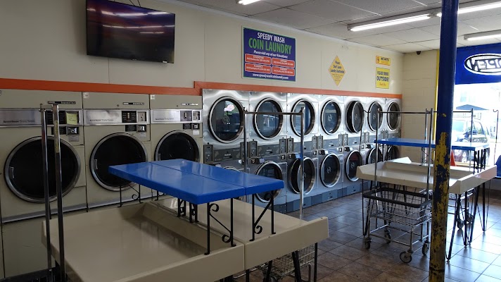Speedy Wash Coin Laundry Covington laundromat interior in Cincinnati, OH