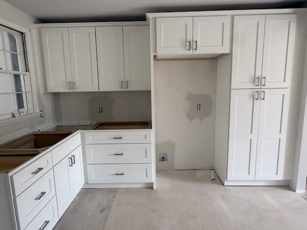 R3 Cabinets photo 1