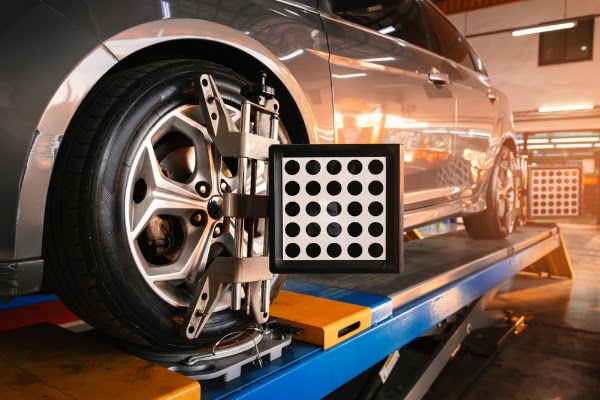 Lloyd's Auto Clinic photo 1