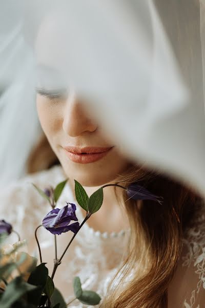 Fotógrafo de casamento Yuliya Baranova (photojulibar). Foto de 10 de março 2021