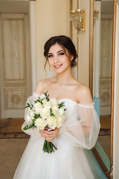結婚式の写真家Denis Medvedev (medenis)。4月12日の写真