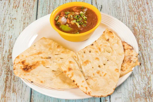 Chilly Chicken Gravy With 2 Butter Naan