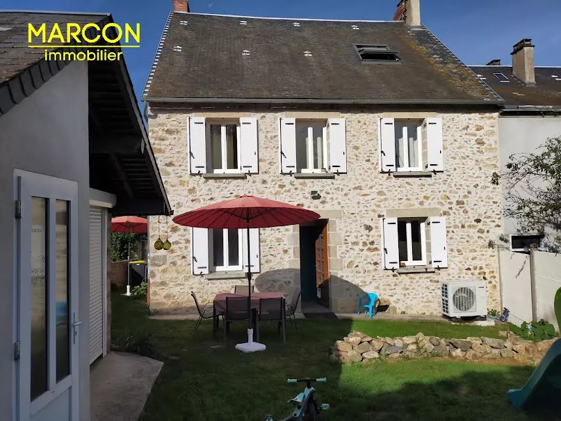 Location  maison 5 pièces 151 m² à Fursac (23290), 695 €