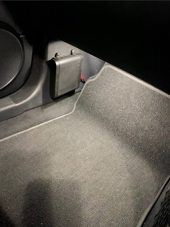 Cクラス ステーションワゴンのドラレコに関するカスタム事例の投稿画像3枚目