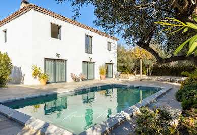 House with pool and terrace 17