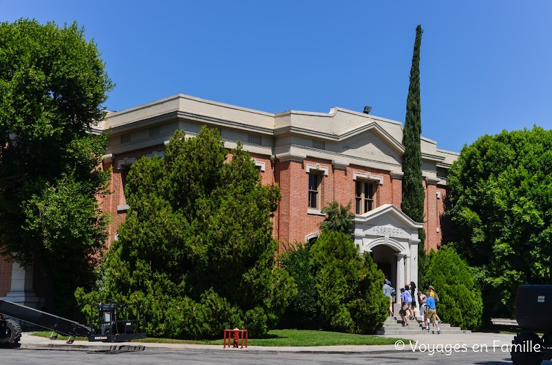 Warner Bros, décors ext - rosewood city hall