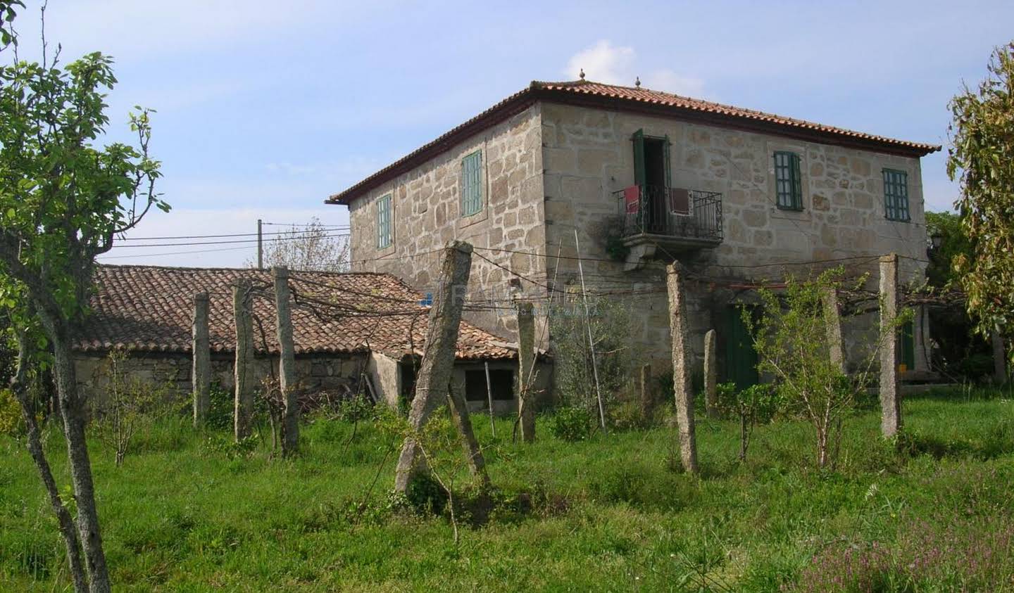 House with pool and terrace Tui