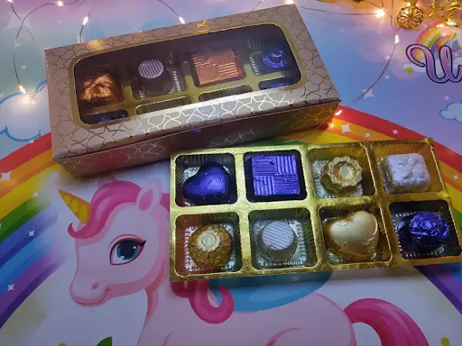 Assorted Chocolates Box [8 Pieces]