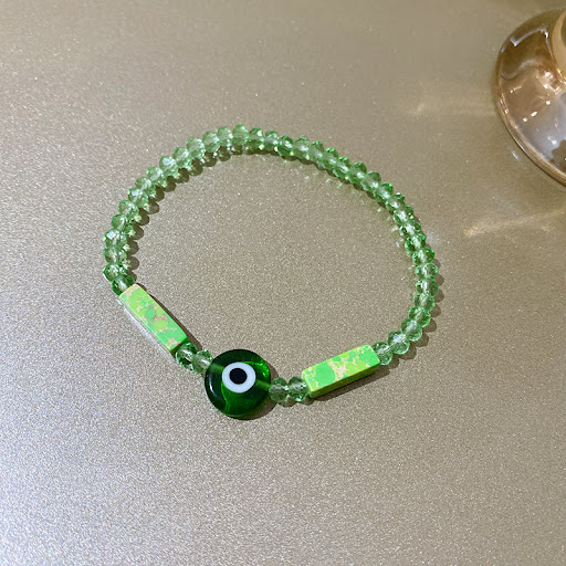 Title 4, New Beaded Crystal Bracelet Women, an elegant a...