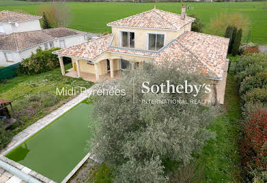 House with pool and terrace 1