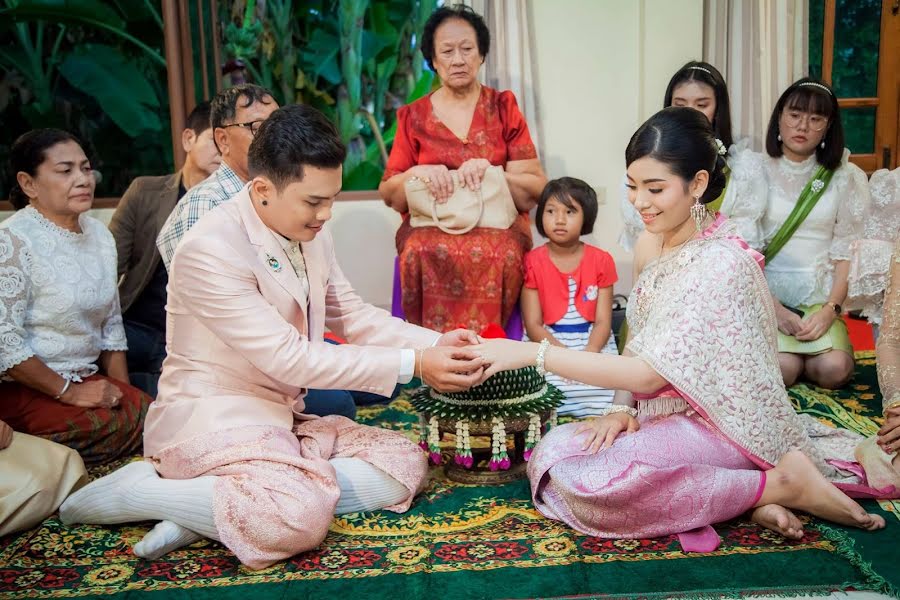 Wedding photographer Nattawut Kojchapoom (cmanproduction). Photo of 8 September 2020