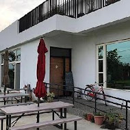 Deer Nana Cafe