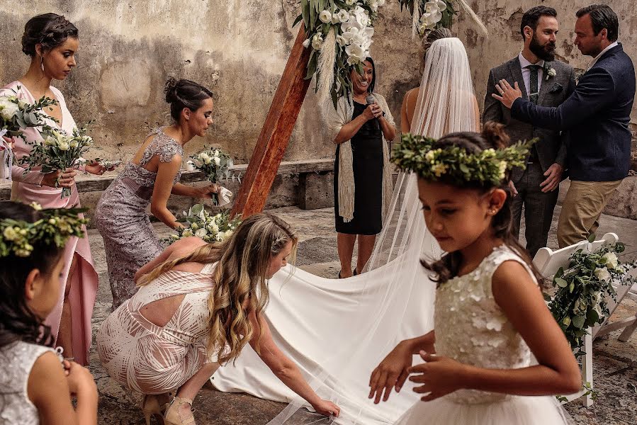 Fotografo di matrimoni Martinez Panpa (panpamtz). Foto del 1 aprile 2020