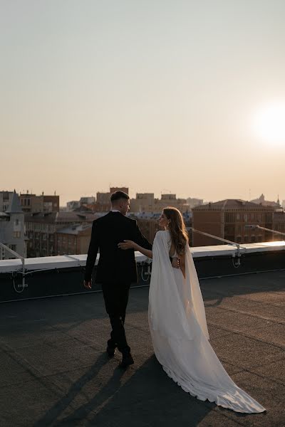 Fotógrafo de casamento Rashid Tashtimirov (rashidrt). Foto de 8 de dezembro 2021