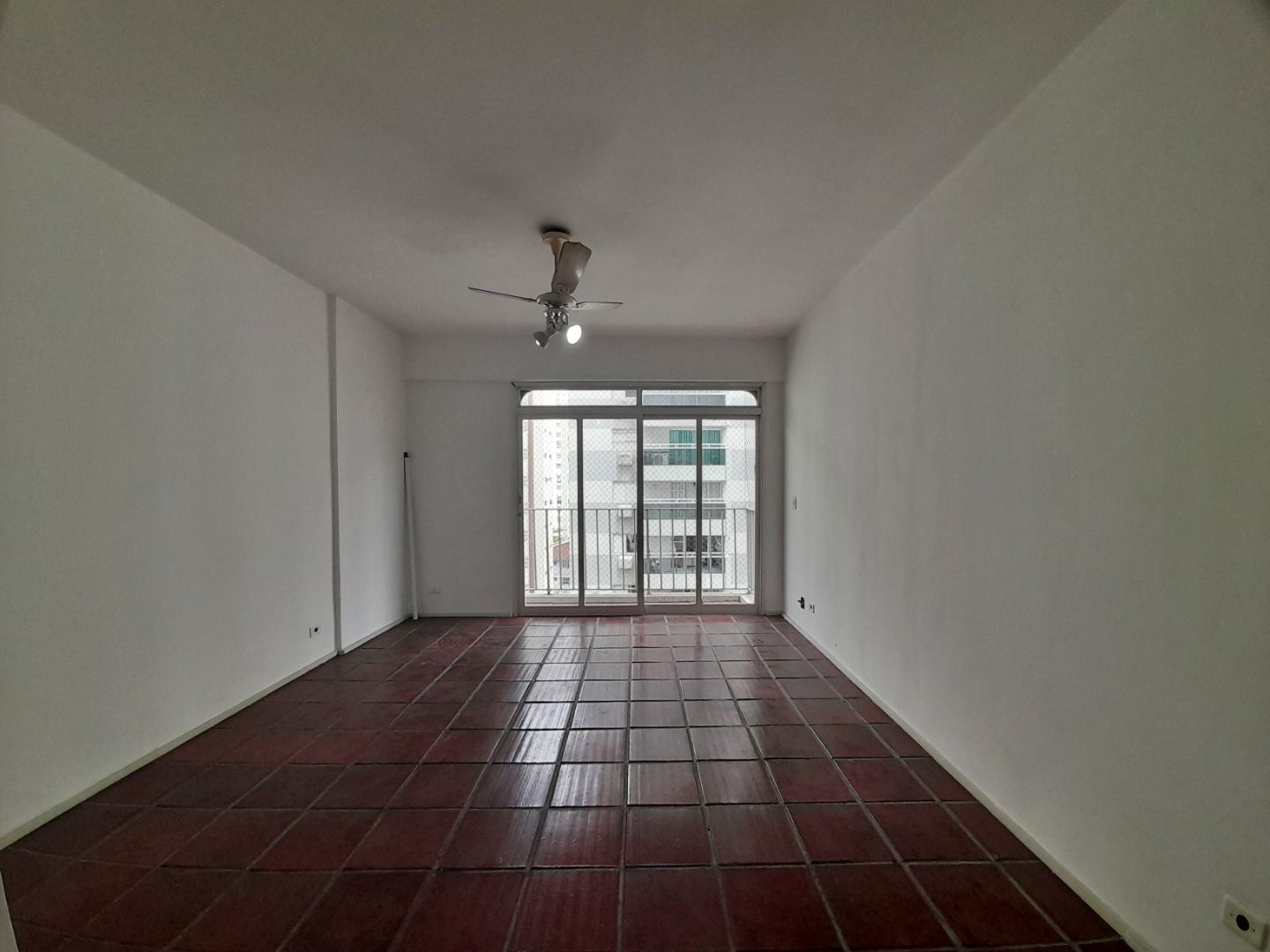 Apartamentos à venda Pitangueiras