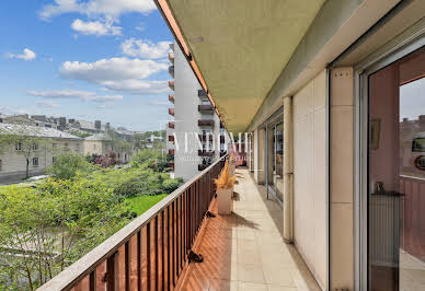 Apartment with terrace 15