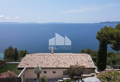 Maison avec piscine et terrasse 5