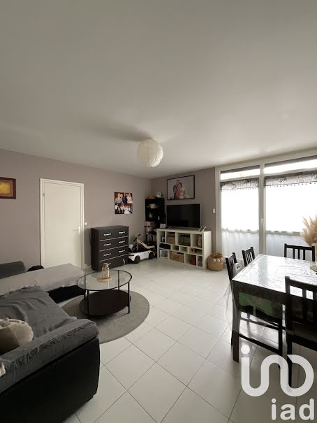 Vente appartement 3 pièces 61 m² à Avon (77210), 100 000 €