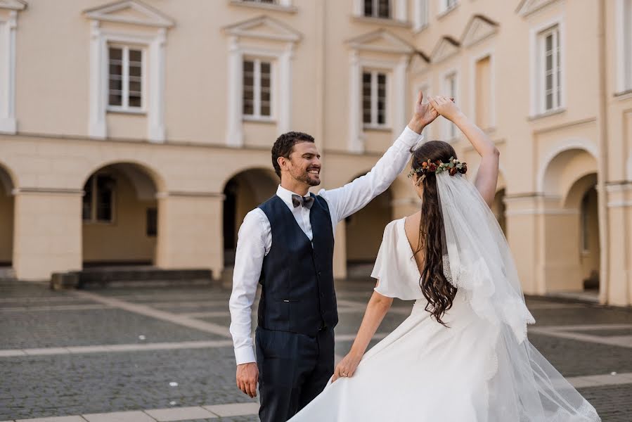 ช่างภาพงานแต่งงาน Anastasija Finestories (anastasijaserge) ภาพเมื่อ 15 กันยายน 2019