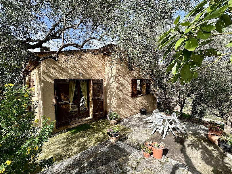 Vente maison 7 pièces 260 m² à Châteauneuf-Grasse (06740), 575 000 €