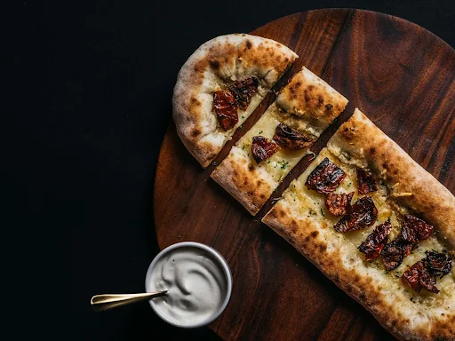 Stuffed Garlic Bread With Sun-dried Tomatoes