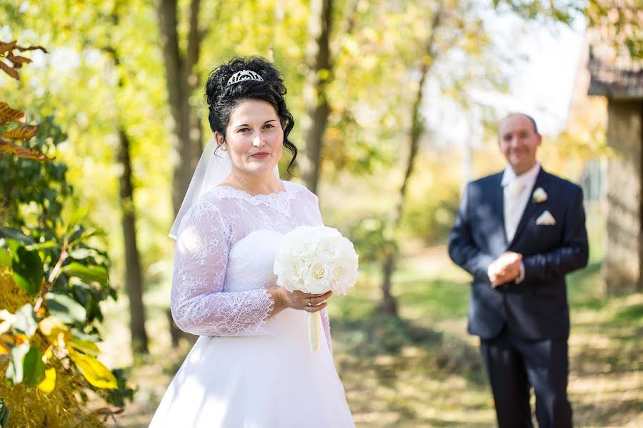 Fotografo di matrimoni Maria Svecova (mayaphotolevice). Foto del 8 aprile 2019