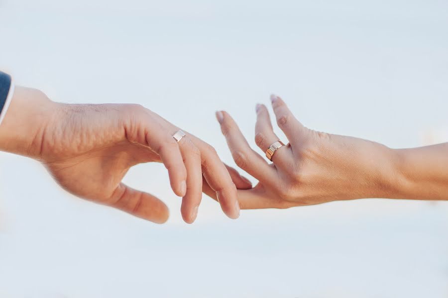 Fotógrafo de casamento Darina Mironec (darinkakvitka). Foto de 16 de novembro 2021