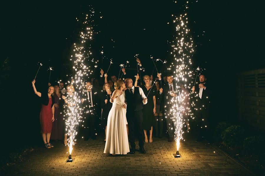 Fotógrafo de casamento Wojtek Hnat (wojtekhnat). Foto de 16 de setembro 2019