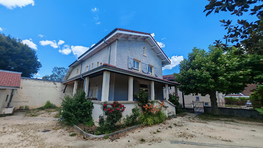 Villa with terrace 2
