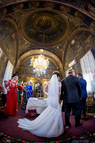 Fotógrafo de casamento Sergiu Verescu (verescu). Foto de 22 de maio 2017