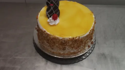 Eggless Butterscotch Vanilla Cake