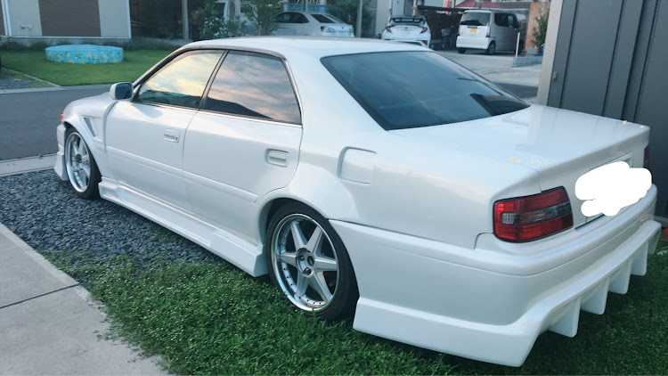チェイサーのチェイサー・JZX100・洗車・レッドメモリーに関するカスタム事例の投稿画像2枚目