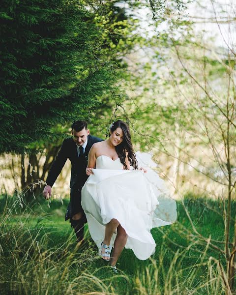 Wedding photographer Ewan Cameron (toptablephoto). Photo of 30 May 2019