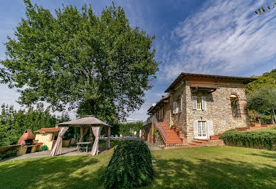 Villa with pool and terrace 5