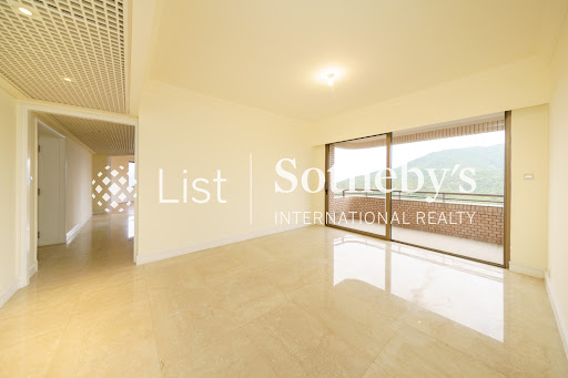 Apartment / penthouse rental in Repulse Bay (Hong Kong)