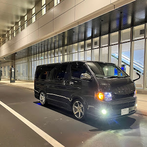 ハイエースバン KDH206V