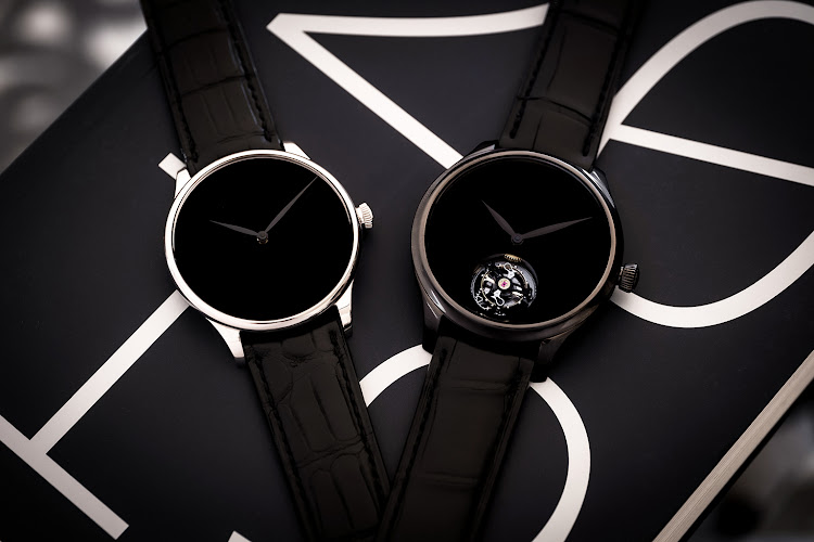 H Moser & Cie Venturer Vantablack Black Hands.