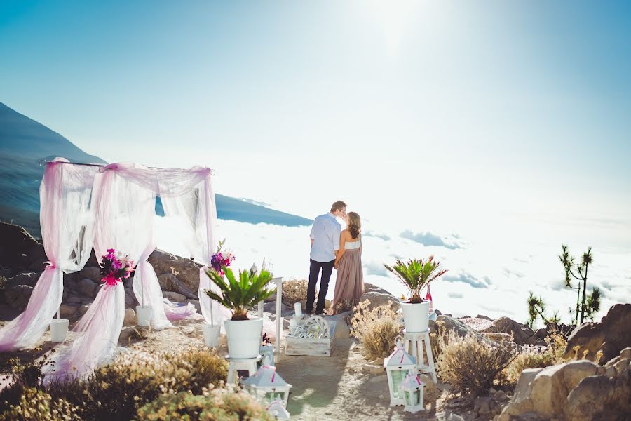 Fotografo di matrimoni Lyudmila Bordonos (tenerifefoto). Foto del 26 settembre 2014