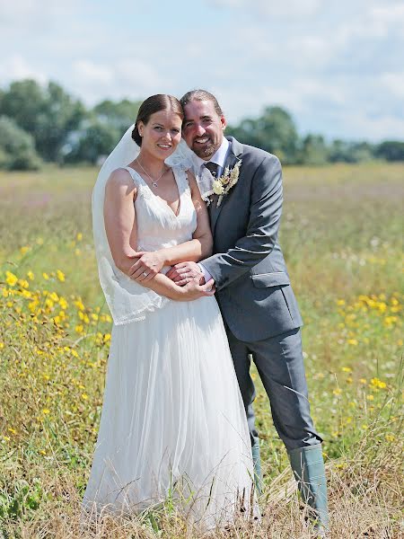 Fotograf ślubny Michelle Charnock (michellecharnock). Zdjęcie z 10 lipca 2019