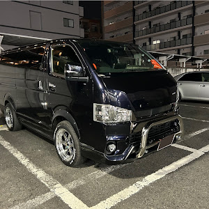 ハイエースバン GDH206V