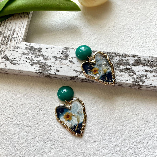 Title 2, Retro Epoxy Dried Flowers Earrings Temperament ...