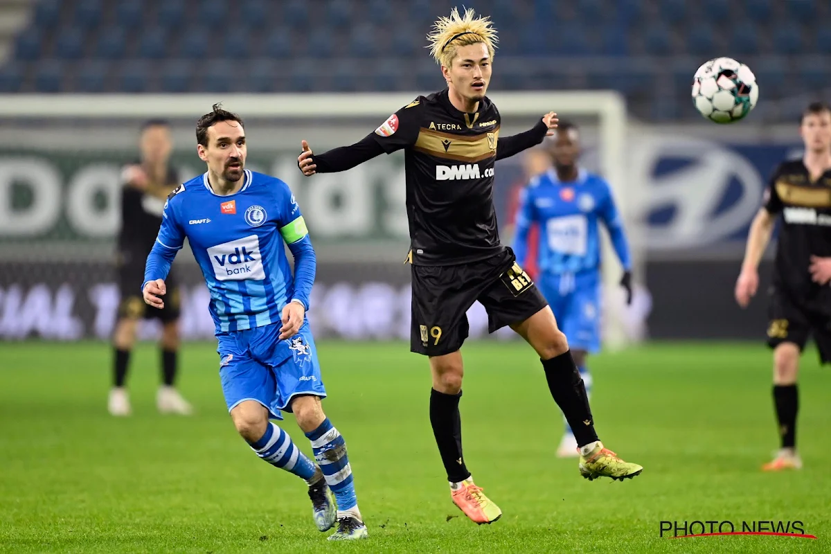 Spuwincident tijdens Gent - STVV? Fans furieus: "Hoop dat dit een staartje krijgt" en "Daar staan gevangenisstraffen op"