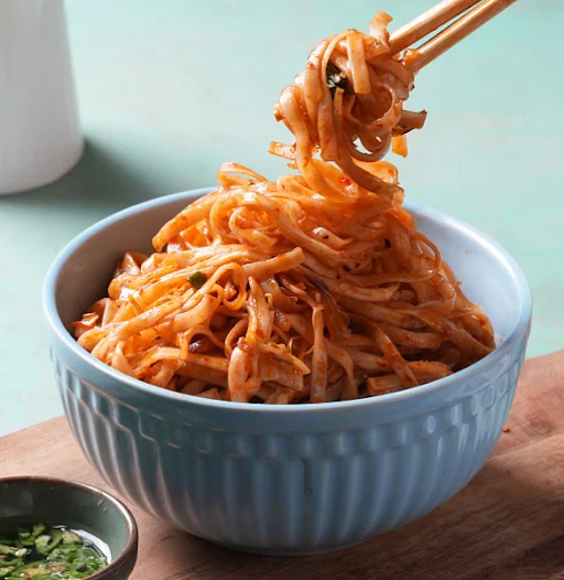 Udon Chilli Noodles - Chicken