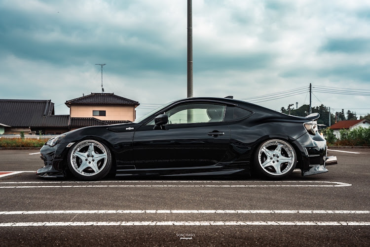 86の86・86BRZ・ZN6・86 zn6・撮って頂いたシリーズに関するカスタム事例の投稿画像2枚目