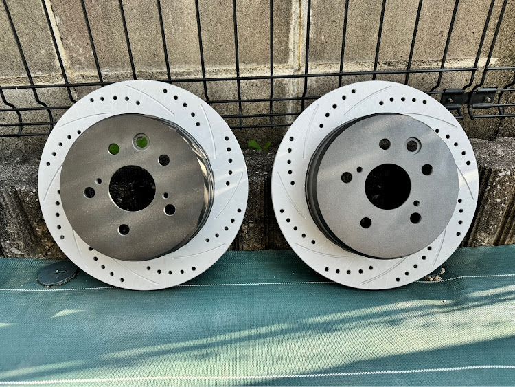 GSのVOING・ボーイングブレーキローター・C8SDP・DIY・ブレーキローター交換に関するカスタム事例の投稿画像13枚目