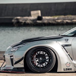 NISSAN GT-R R35